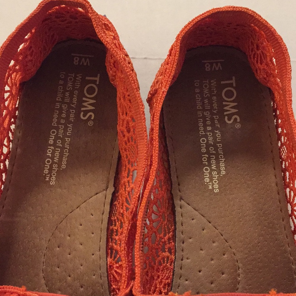 Coral Lace Eyelet TOMS with dust bag comfy sexy - Picture 4 of 8